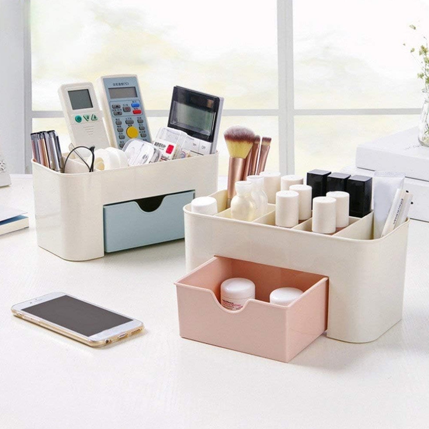 0360B Cutlery Box Used for storing makeup Equipments and kits used by Womens and ladies. DeoDap 0360B Cutlery Box Used for storing makeup Equipments and kits used by Womens and ladies. DeoDap
